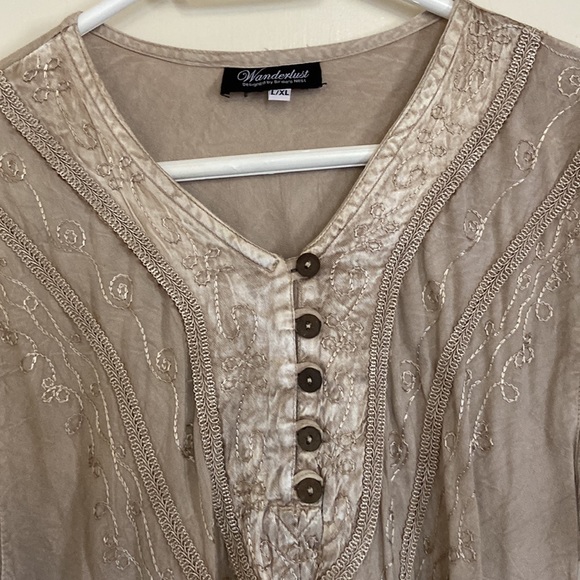 Embroidered tunic - Picture 3 of 6